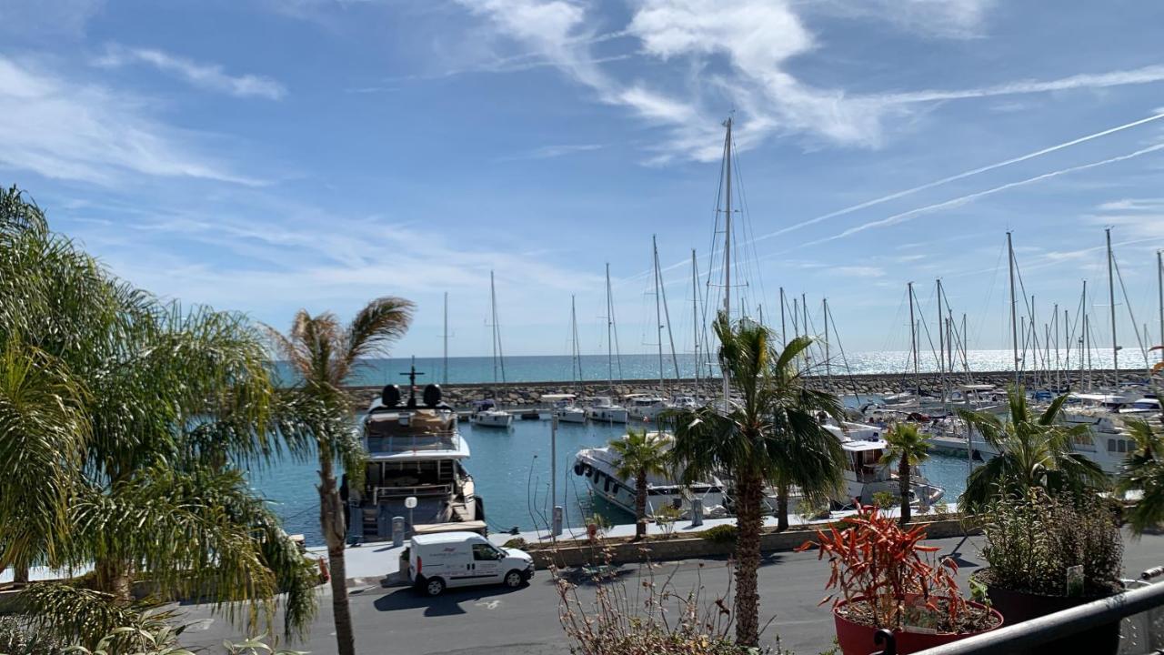 Luxury Apartment San Lorenzo Al Mare Exterior foto